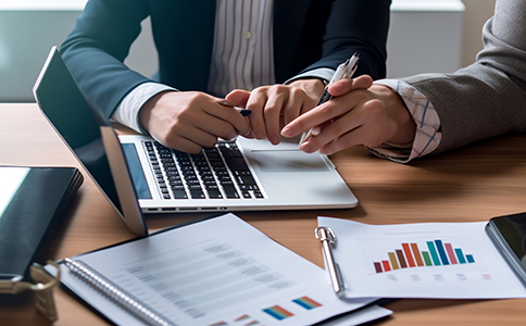 ?？谧?cè)需要哪些資料
